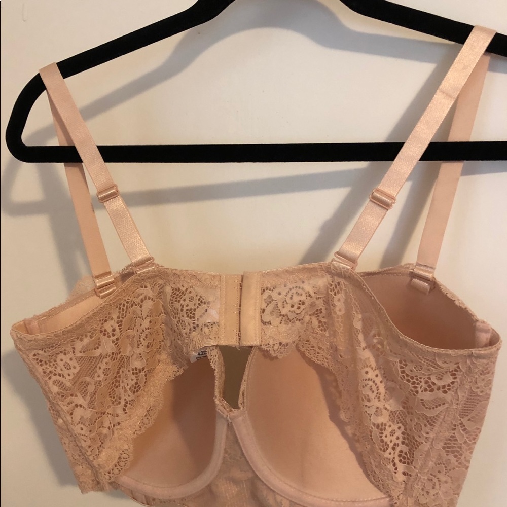 Lace bras/2